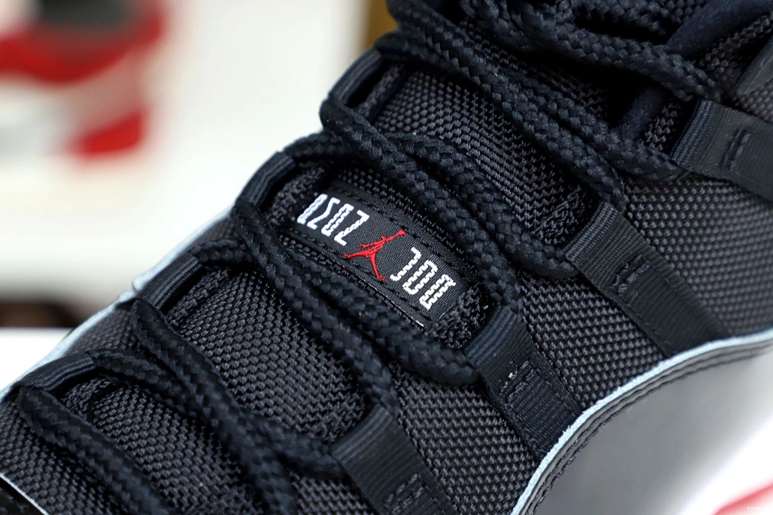 2019 11 'BRED' RETRO AIR JORDAN 0827